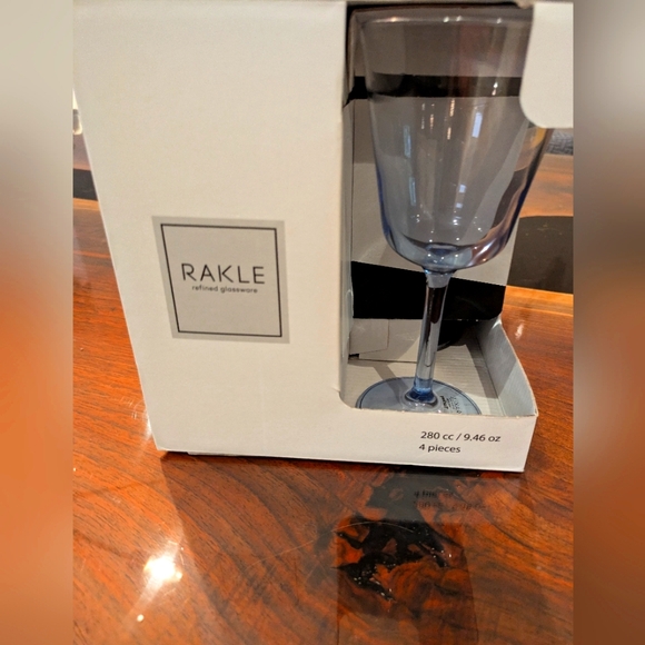 Set of Wine glasses - Picture 2 of 2